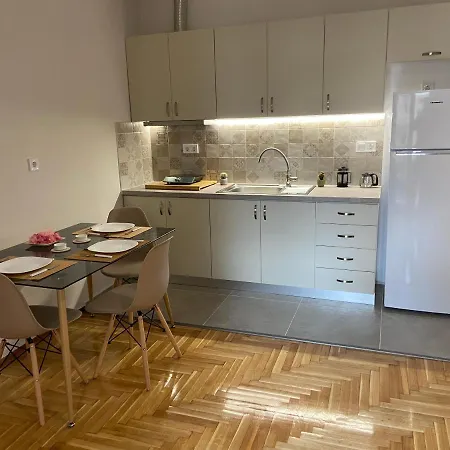 Nike's Katechaki Apartment
